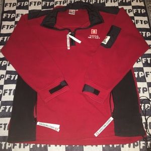 Swiss military half zip fleece small